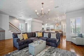 1821 Rosedale St in Houston, TX - Building Photo - Building Photo