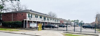 Pied Piper Apartments (Studio/1 Bath) in Baton Rouge, LA - Building Photo