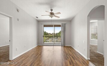 7990 Baymeadows Rd in Jacksonville, FL - Building Photo - Building Photo