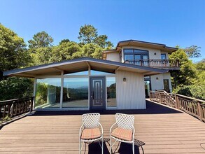 42 Castle Rock Dr in Mill Valley, CA - Building Photo - Building Photo