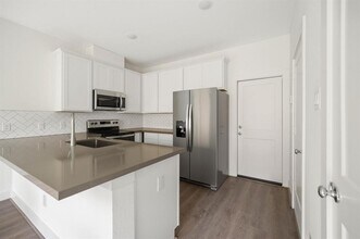 835 Paul Quinn St in Houston, TX - Building Photo - Building Photo