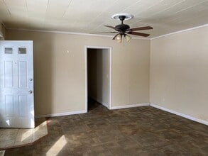 325 S Sherwood Ave, Unit #1 in Plainwell, MI - Building Photo - Building Photo