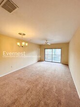 2139 Chianti Pl, Unit 318 in Palm Harbor, FL - Foto de edificio - Building Photo