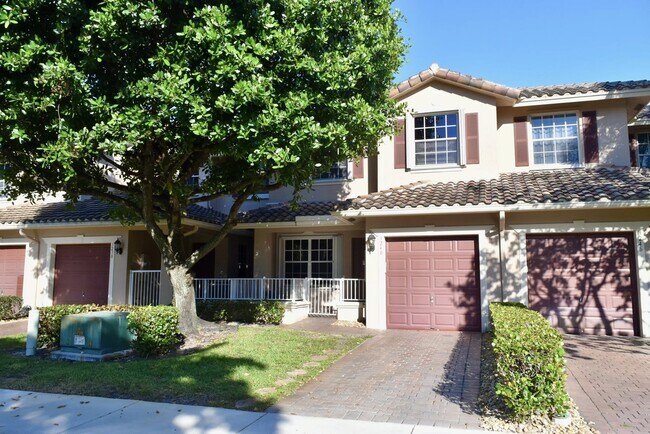 3240 Fairway Cir