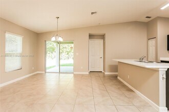 2326 SW Freeman St in Port St. Lucie, FL - Building Photo - Building Photo