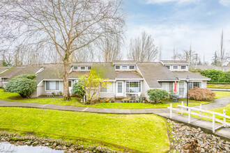 The Village at Forest Glen in Beaverton, OR - Building Photo - Building Photo