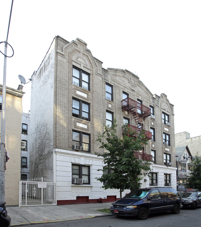 Virginia in Brooklyn, NY - Foto de edificio - Building Photo