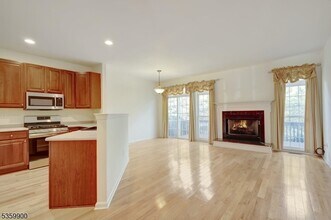 18 Mountain View Dr in Woodland Park, NJ - Building Photo - Building Photo
