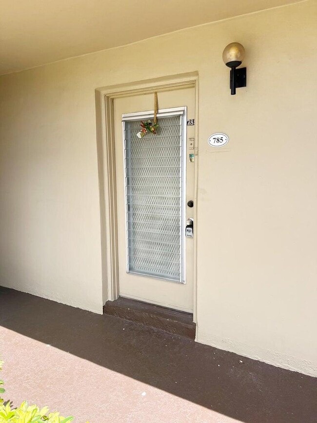 785 Burgundy Q in Delray Beach, FL - Building Photo - Building Photo