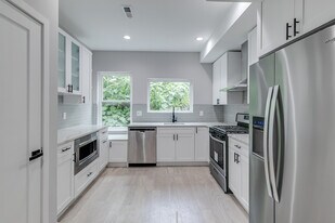 2432 Jasper St, Unit 2 in Philadelphia, PA - Building Photo