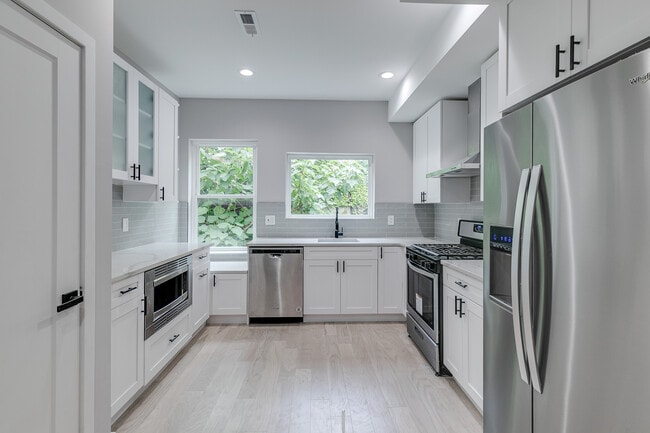 2432 Jasper St, Unit 2