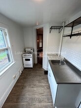 515 Village St in Kalamazoo, MI - Foto de edificio - Building Photo