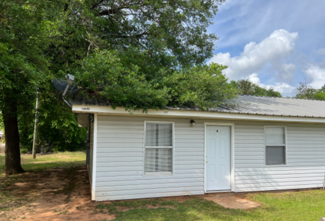 19490 Magnolia St in Citronelle, AL - Building Photo - Building Photo