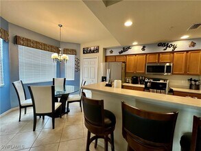 10337 Heritage Bay Blvd in Naples, FL - Foto de edificio - Building Photo