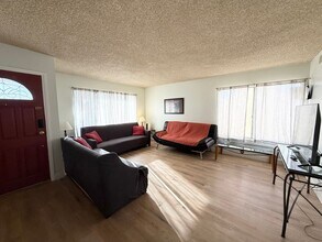 2126 Rawhide St in Las Vegas, NV - Building Photo - Building Photo