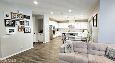 137 Hemisphere in Irvine, CA - Building Photo - Building Photo
