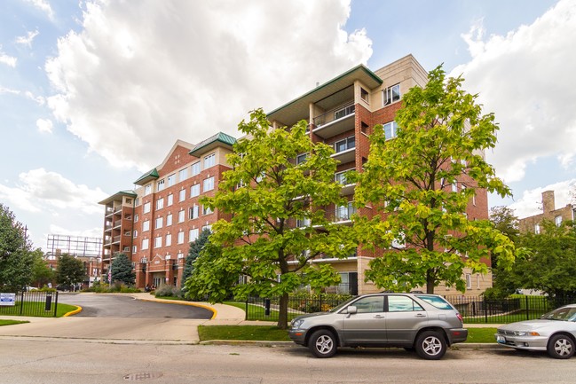 Mayfair Commons - Senior Community in Chicago, IL - Building Photo - Building Photo