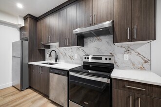 8719 77 Ave NW in Edmonton, AB - Building Photo - Building Photo