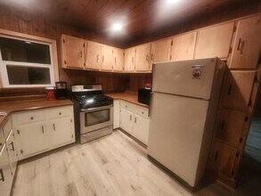 26251 Alpine Ln in Lake Arrowhead, CA - Building Photo - Building Photo