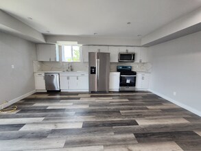 1301 N Kingsley Dr-Unit -1301 in Los Angeles, CA - Foto de edificio - Building Photo