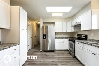 15889 E 8th Cir in Aurora, CO - Building Photo - Building Photo