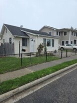30 Julian Pl in Island Park, NY - Building Photo