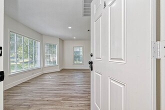 5609 Denmark St in Houston, TX - Building Photo - Building Photo