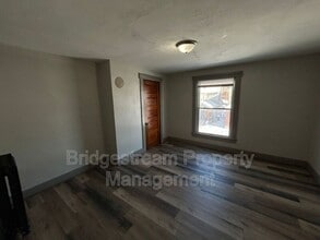 2034 Stapleton Ct in Dayton, OH - Building Photo - Building Photo