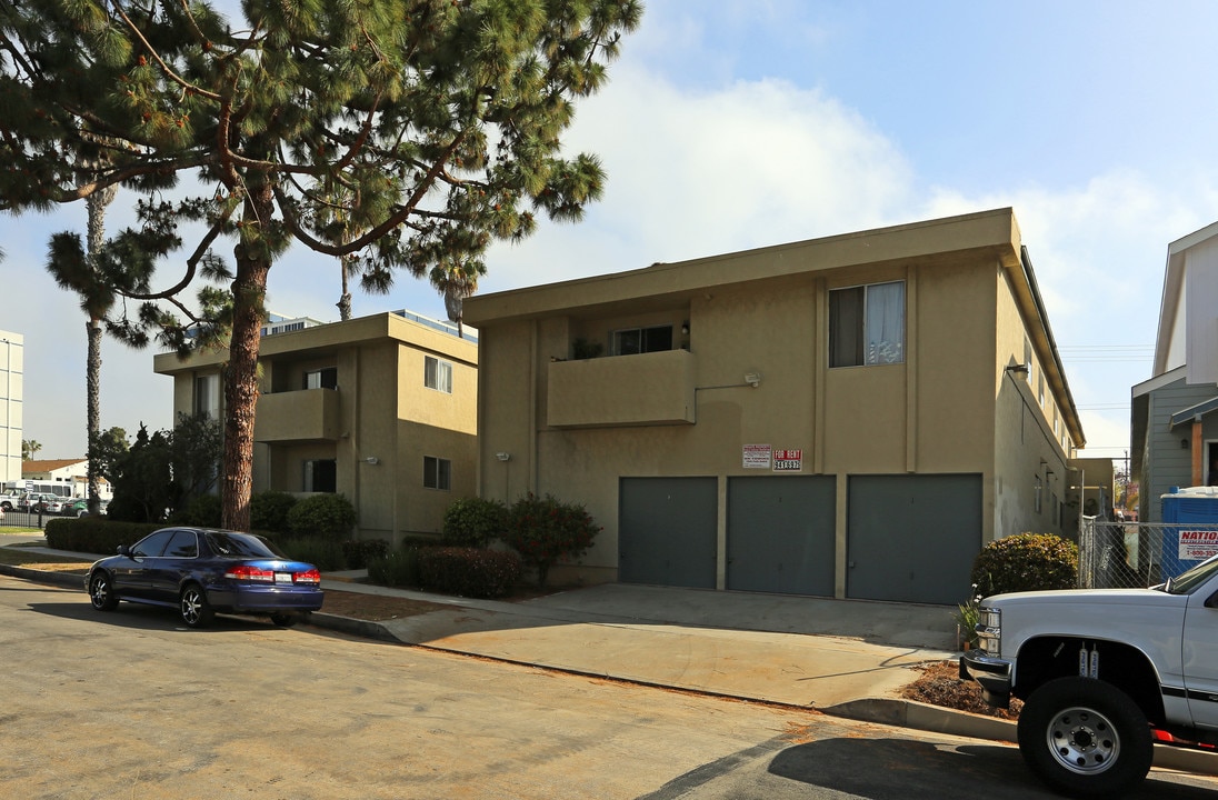 Nevada Street Apartments in Oceanside, CA - Building Photo