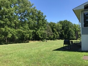 165 Kendall Ave, Unit 1 in Ithaca, NY - Building Photo - Building Photo