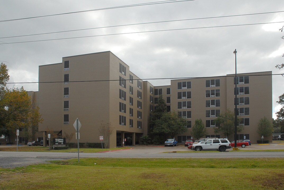 Raintree Tower in Beaumont, TX - Foto de edificio