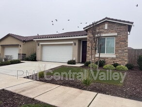 4612 Irma Dr in Merced, CA - Building Photo - Building Photo