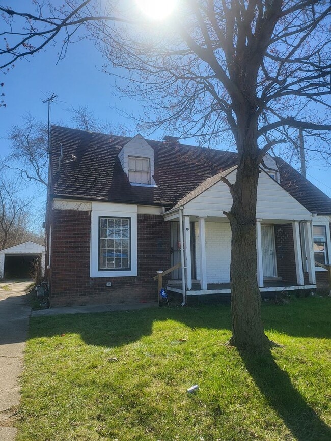 property at 18330-18332 Kelly Rd