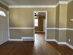 21 S Schlueter Ave in St. Louis, MO - Building Photo - Building Photo