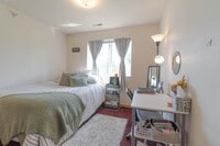 9135 University Ave photo'