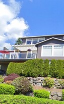823 E Lakeshore Dr, Unit 1 in Lake Stevens, WA - Building Photo