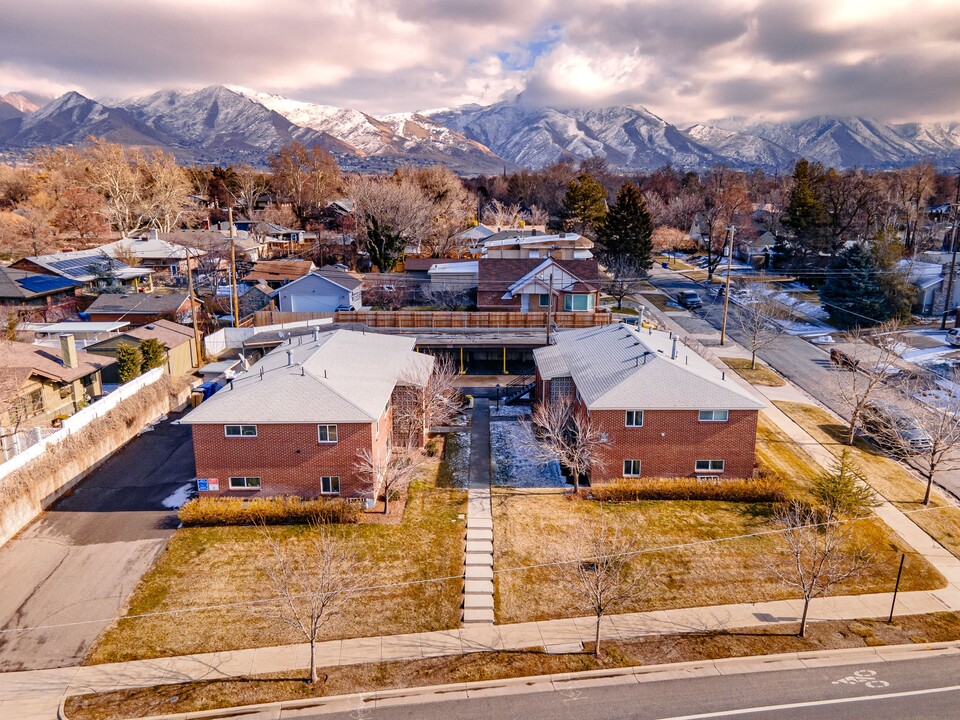 Highland Grove in Salt Lake City, UT - Building Photo