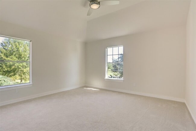 property at 5519 Bridlewood Dr