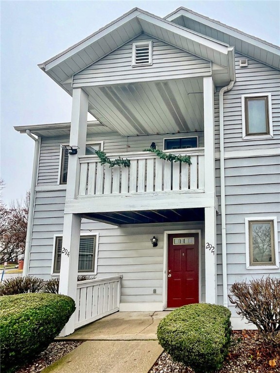 property at 292 S Fitzhugh St
