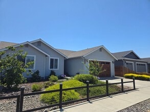 2310 Dogwood Rd in Mckinleyville, CA - Building Photo - Building Photo