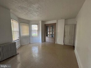 1016 W Main St in Norristown, PA - Building Photo - Building Photo