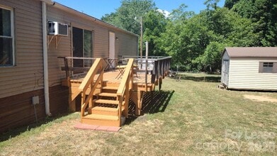 124 Cove View Dr in Mooresville, NC - Building Photo - Building Photo