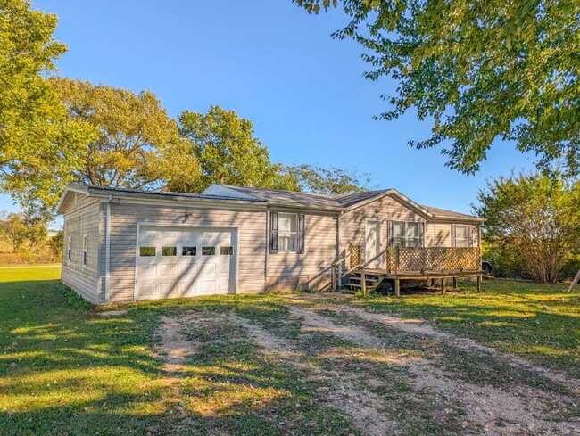 property at 1483 Kemp Rd