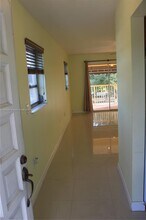 971 E 18th St in Hialeah, FL - Building Photo - Building Photo