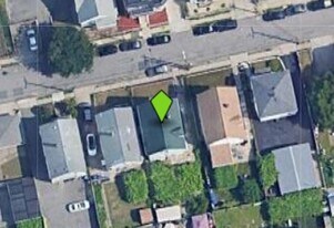72 Baldwin Street in Pawtucket, RI - Building Photo