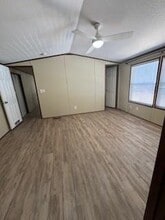 110 Chuparrosa Ln in Cedar Creek, TX - Building Photo - Building Photo