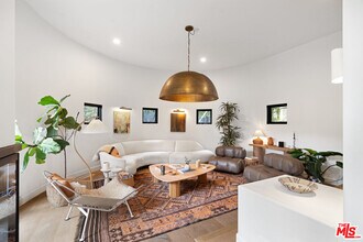 2065 Watsonia Terrace in Los Angeles, CA - Building Photo - Building Photo