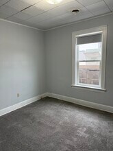 7425 W Greenfield Ave, Unit #1 in West Allis, WI - Building Photo - Building Photo