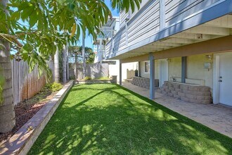 2410 Manchester Ave in Encinitas, CA - Building Photo - Building Photo