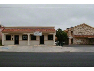 Fiesta Americana Apartments in Eagle Pass, TX - Foto de edificio